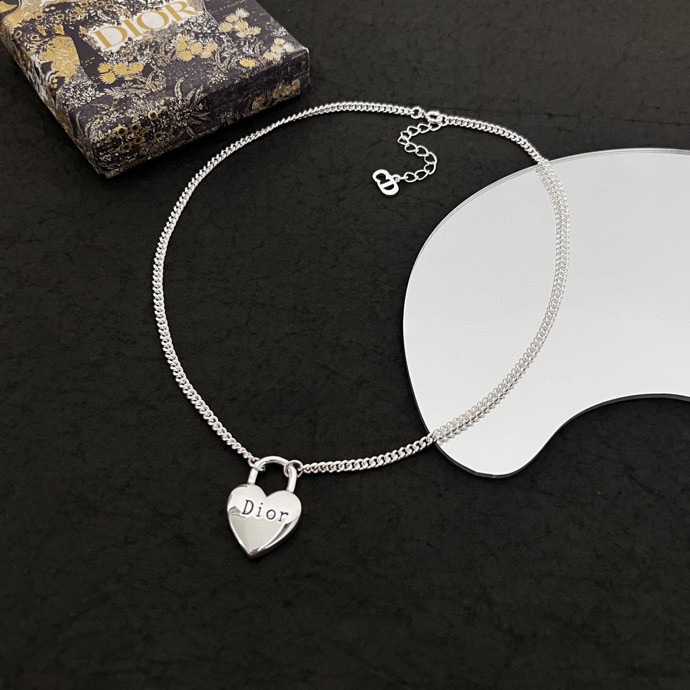Dior Necklace 05lyr360 (1)